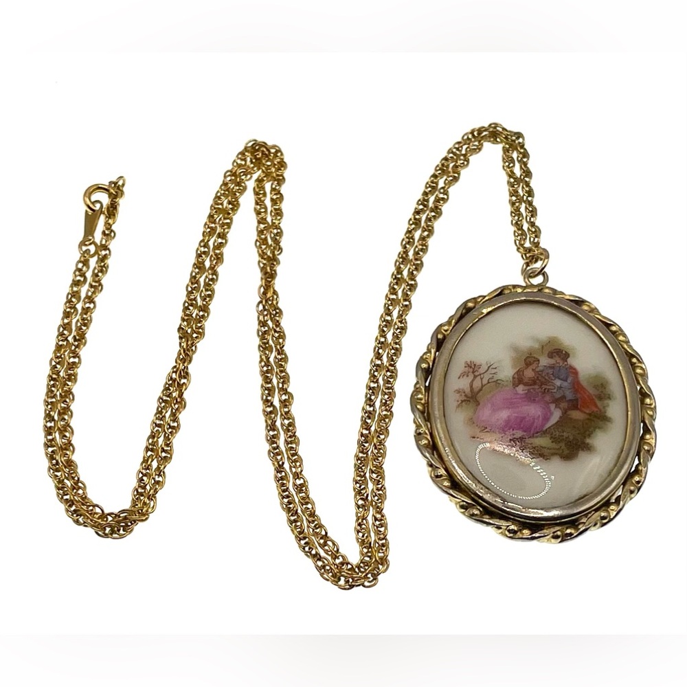 Vintage 70s Signed Limoges Gold Tone Porcelain Courting Couple Pendant Necklace - Picture 7 of 9